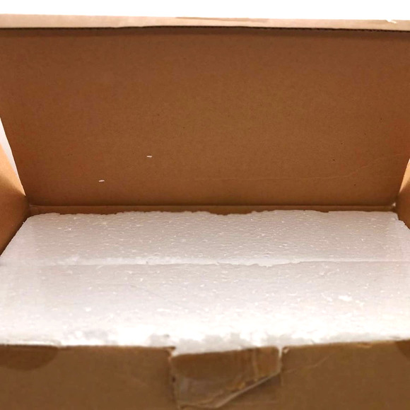 Salt & Pepper Motorcycle Holder - New in Box - Picture 13 of 13